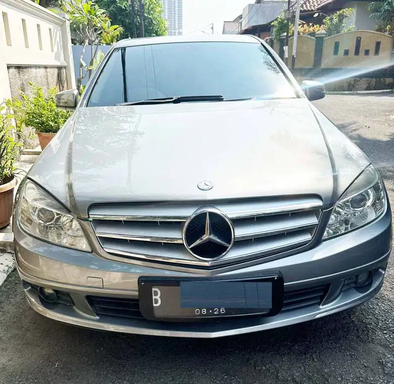 梅赛德斯-奔驰 C200
