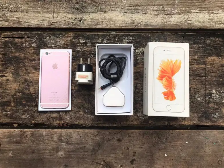 苹果手机 6s 64GB 国际米兰