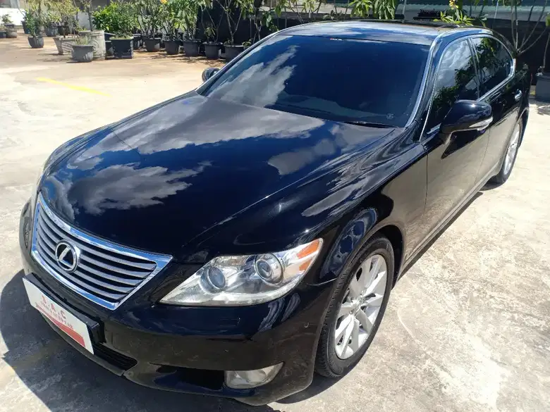 雷克萨斯 LS460 （2009）