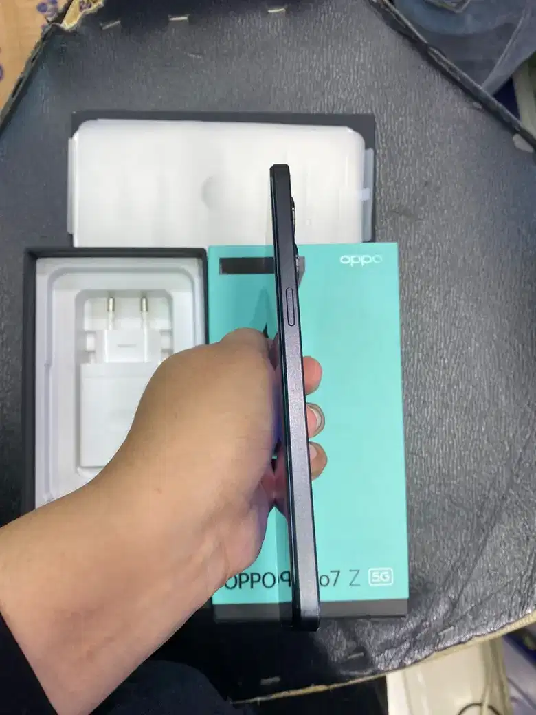 OPPO Reno 7z 5G 8/128 秒