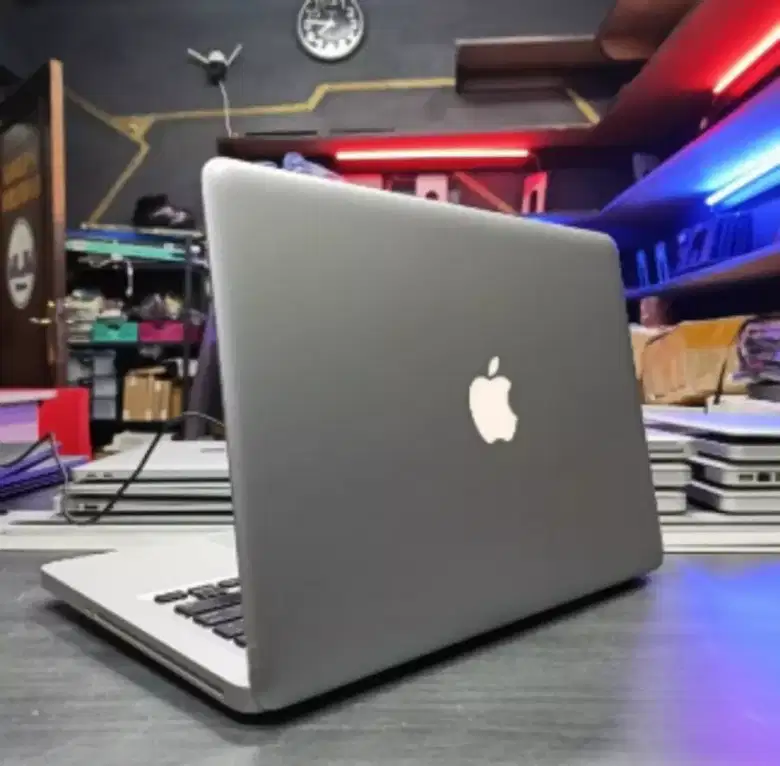 MACBOOK PRO 3JTAN 酷睿 I5 内存 4GB