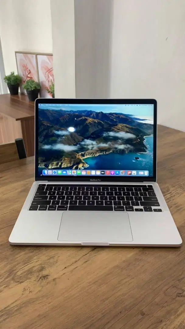 Macbook Pro 2020 英特尔酷睿 i7 8/51