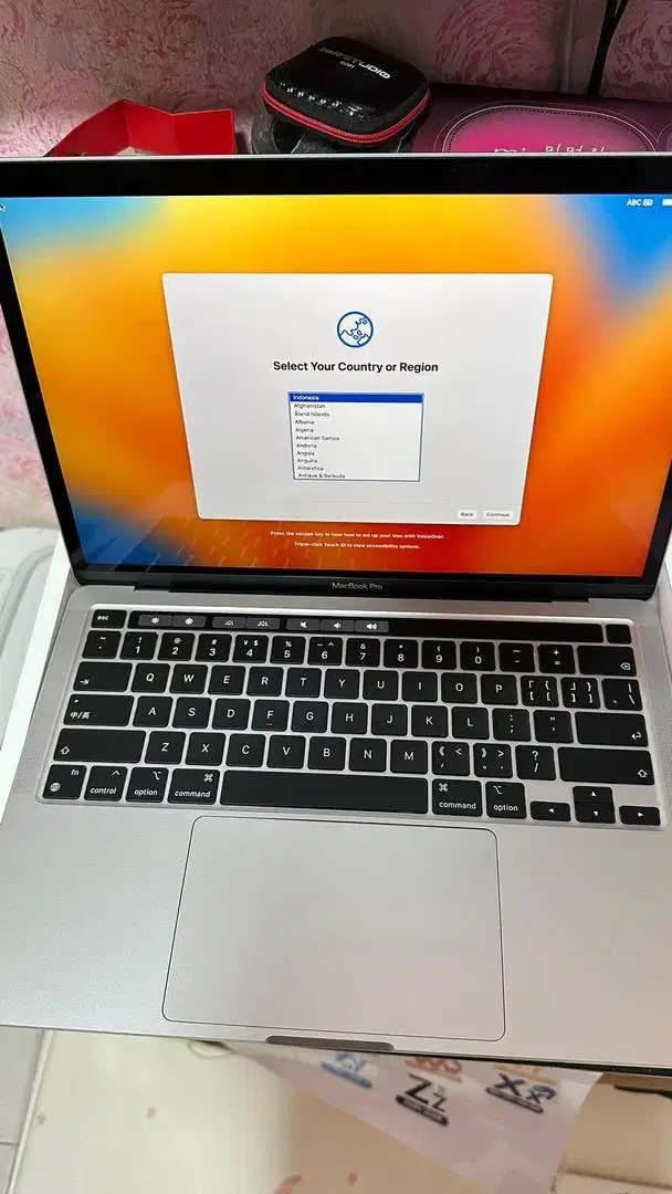 （新）Macbook Pro 13英寸 2022 银色 M2