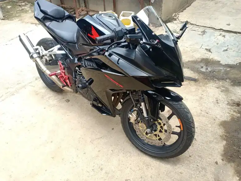 本田 CBR 250R 2017