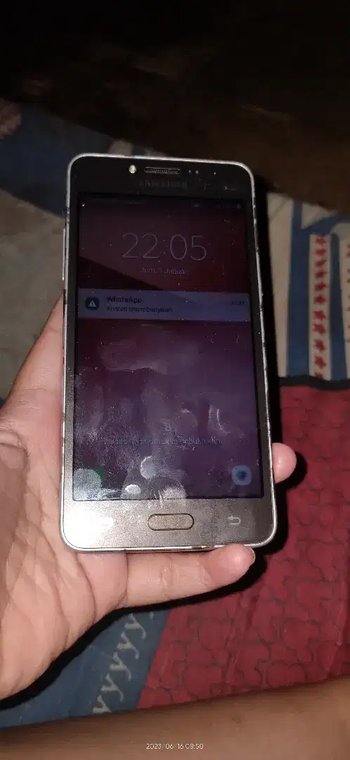 三星银河J2总理