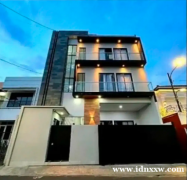 现代和新的寄宿公寓出售位置，靠近雅加达南部的公交专用道站