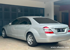 梅赛德斯-奔驰 S300L （2008）