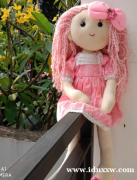 美丽的粉红色娃娃