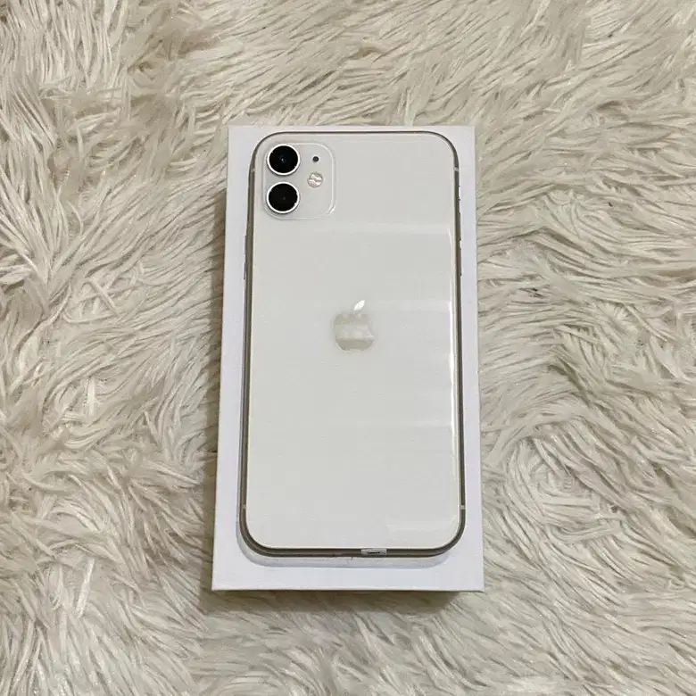 iPhone 11 白色 128 GB