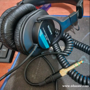 索尼MDR-7506专业耳机